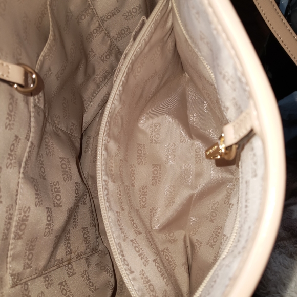 MICHAEL KORS Jet Set Large Embossed Logo Patent Leather Tote Bag Nude w/ COA - Picture 13 of 15